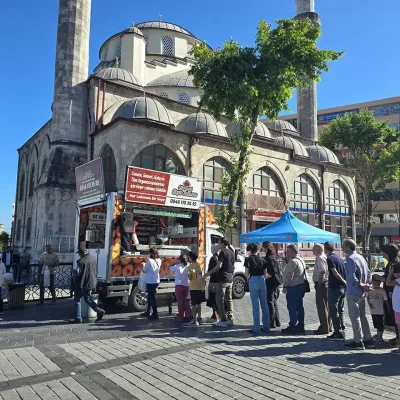 İstanbul Lokmacı – Mobil Lokma Arabası ile Hayır Lokması